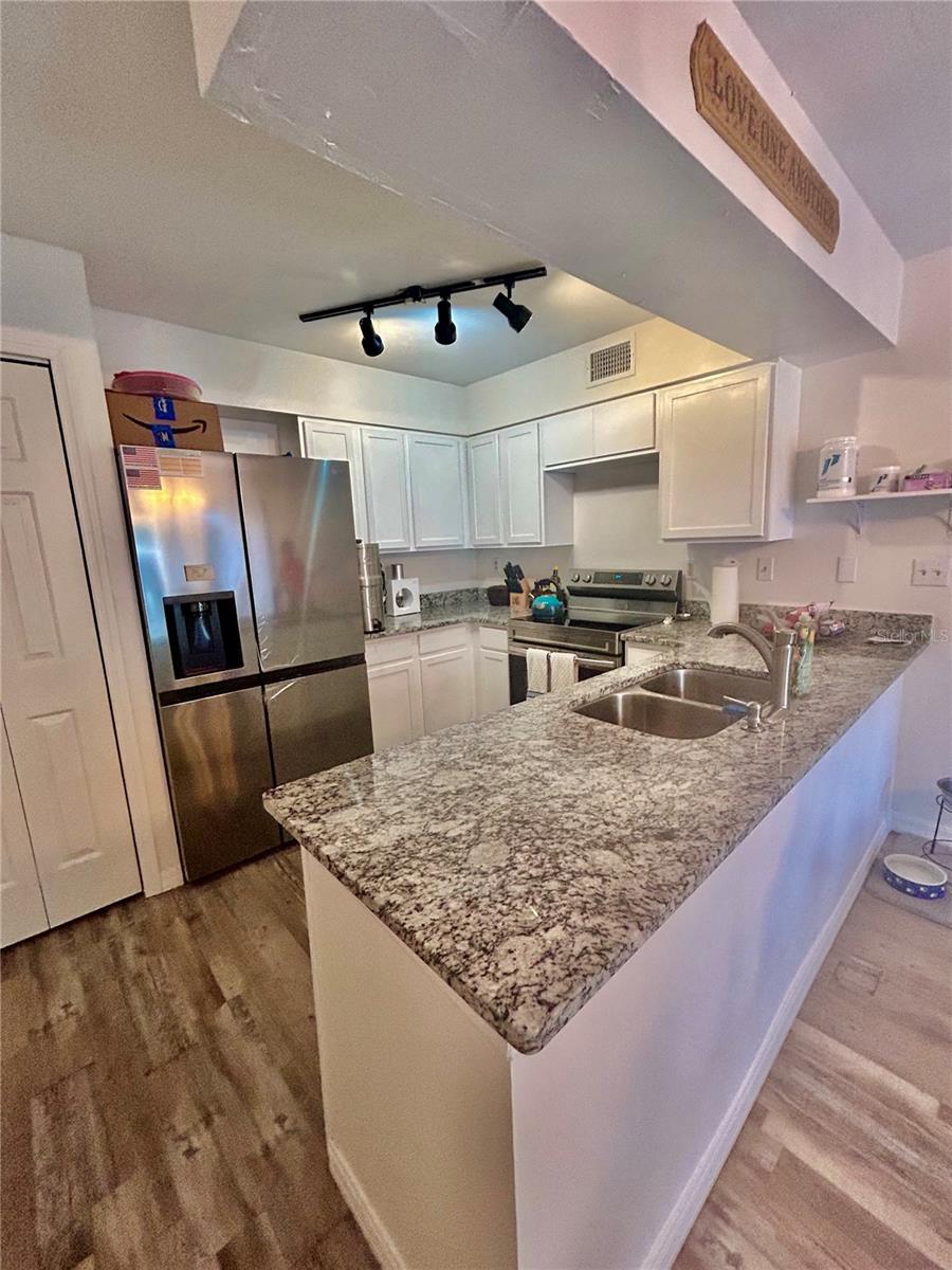 Image 12 of 30 For 2214 45th Avenue 3