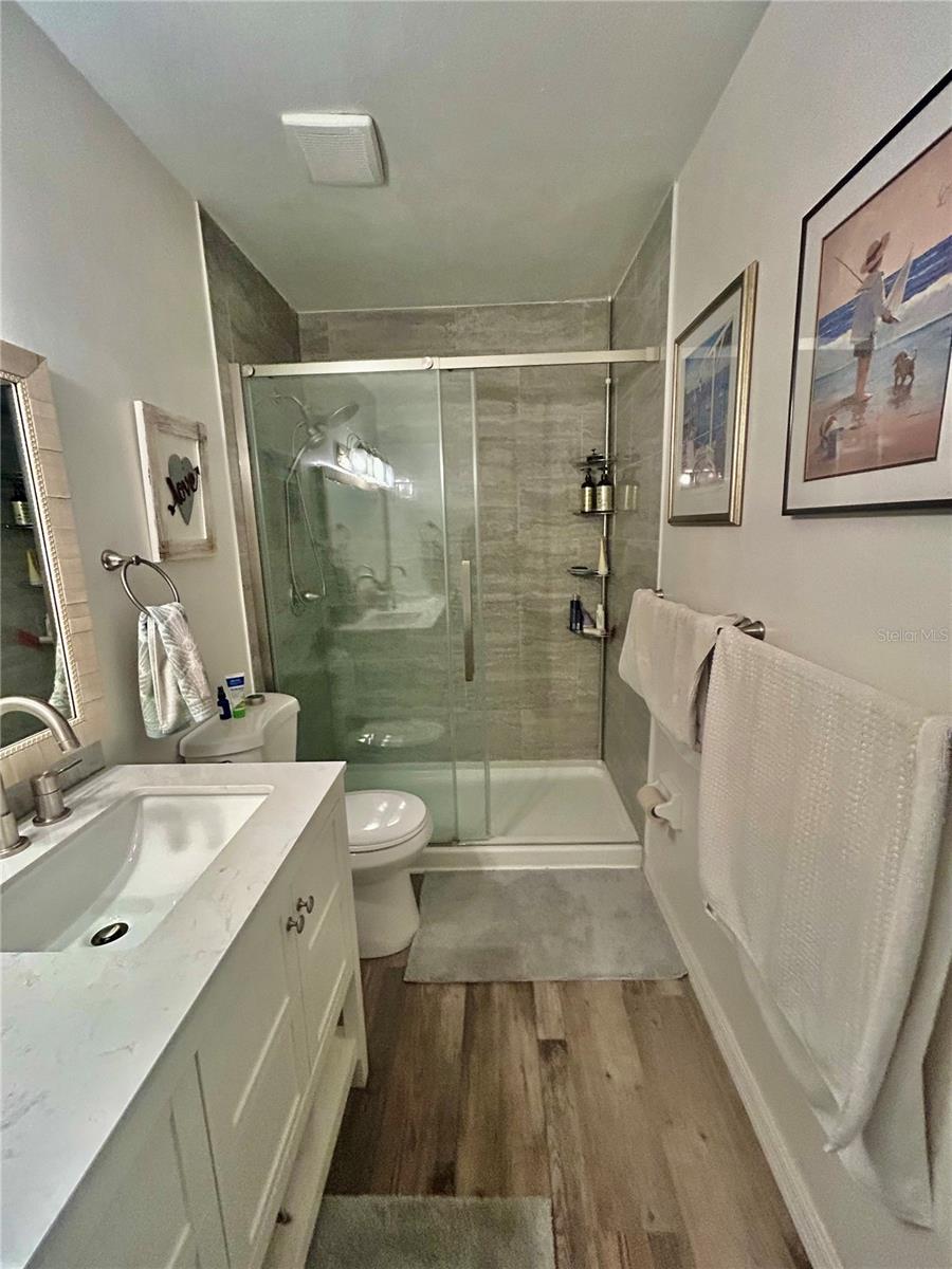 Image 20 of 30 For 2214 45th Avenue 3