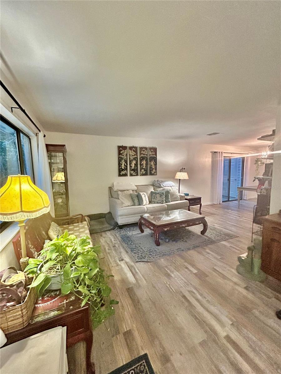 Image 4 of 30 For 2214 45th Avenue 3