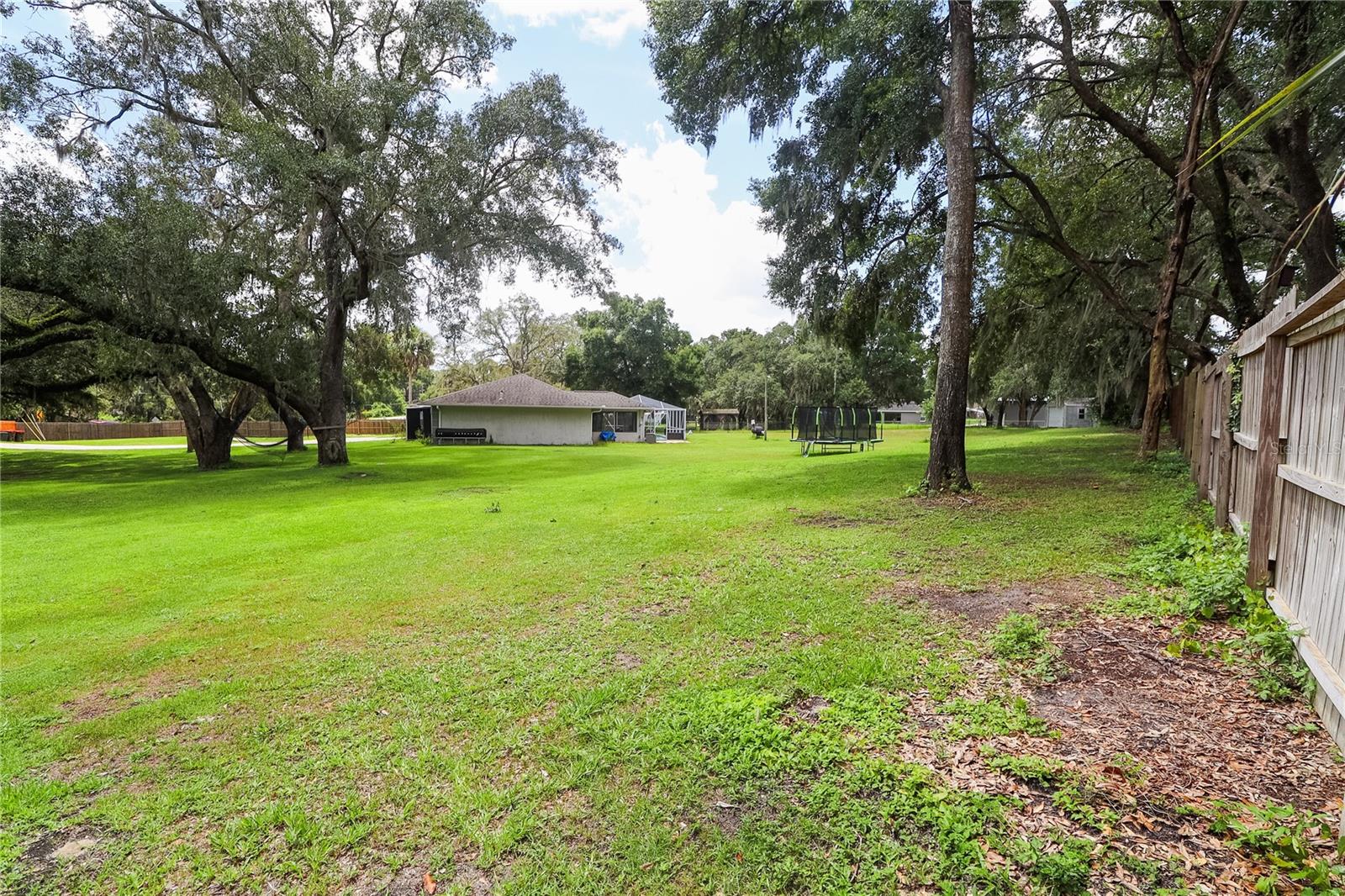 Image 11 of 27 For 14300 100th Avenue