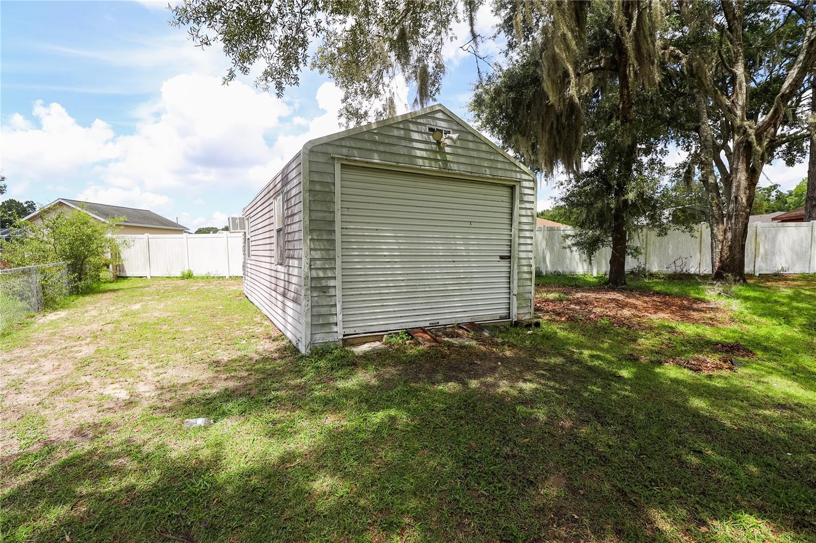 Image 12 of 27 For 14300 100th Avenue