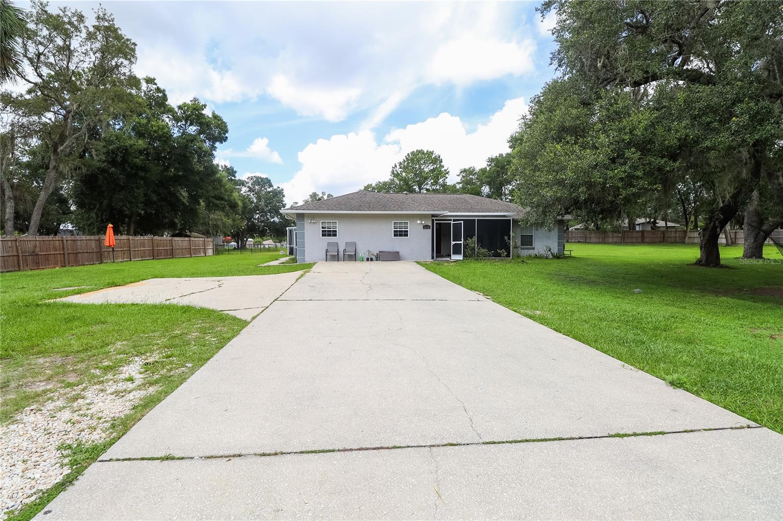 Image 4 of 27 For 14300 100th Avenue