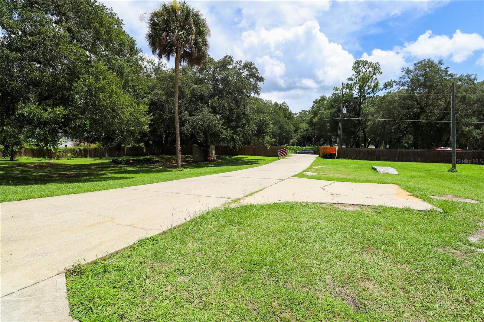 Image 6 of 27 For 14300 100th Avenue