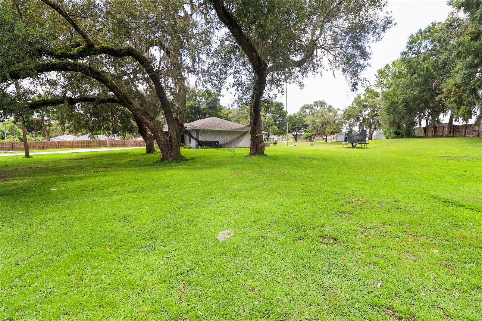 Image 8 of 27 For 14300 100th Avenue