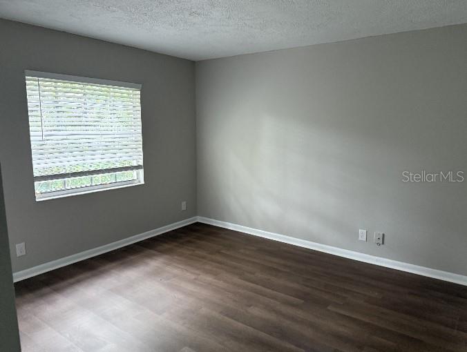 Image 6 of 6 For 143 13 Avenue