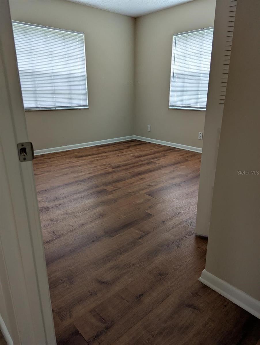 Image 9 of 10 For 119 13 Avenue