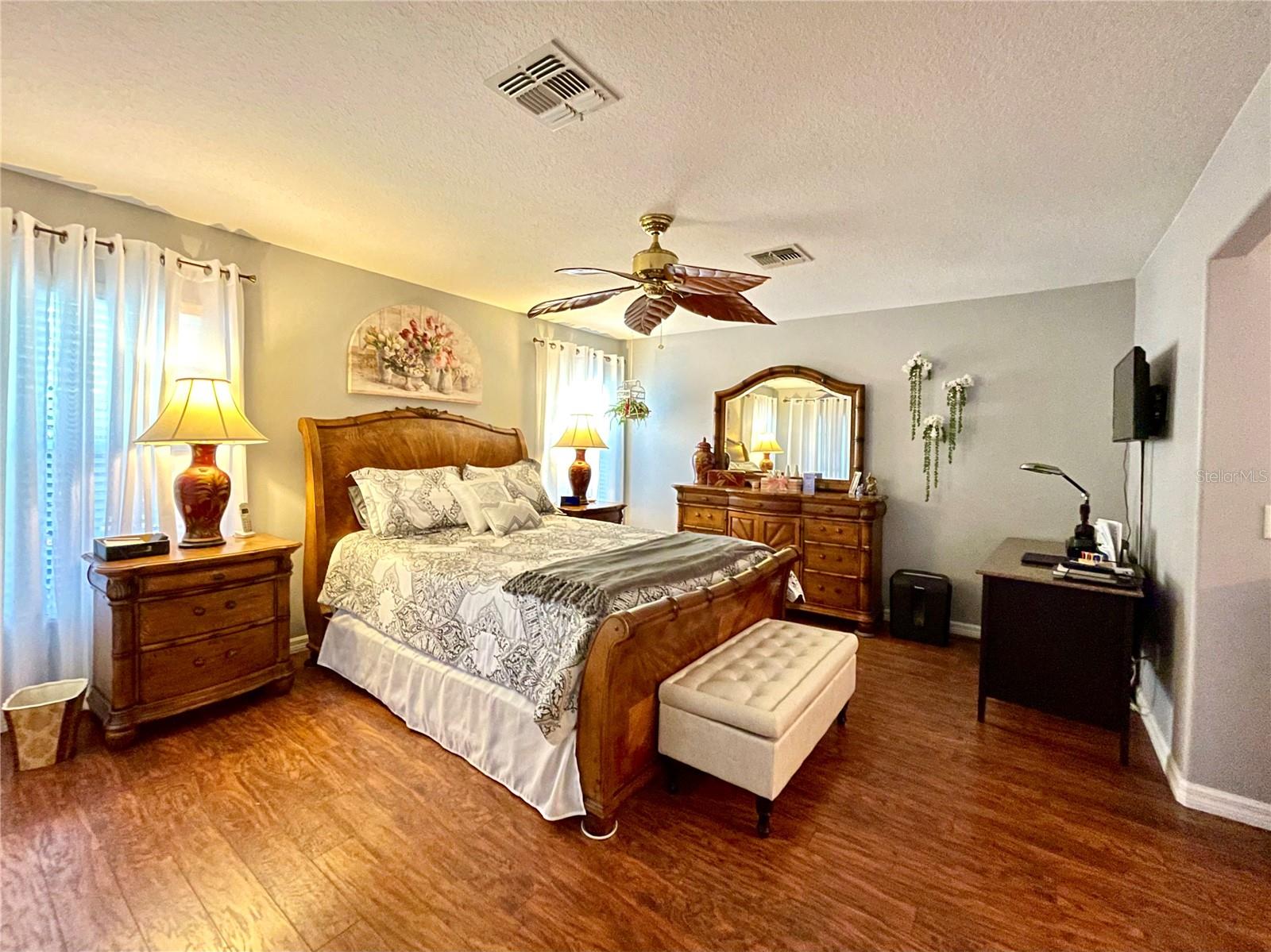 Image 29 of 67 For 1708 155th Place Road