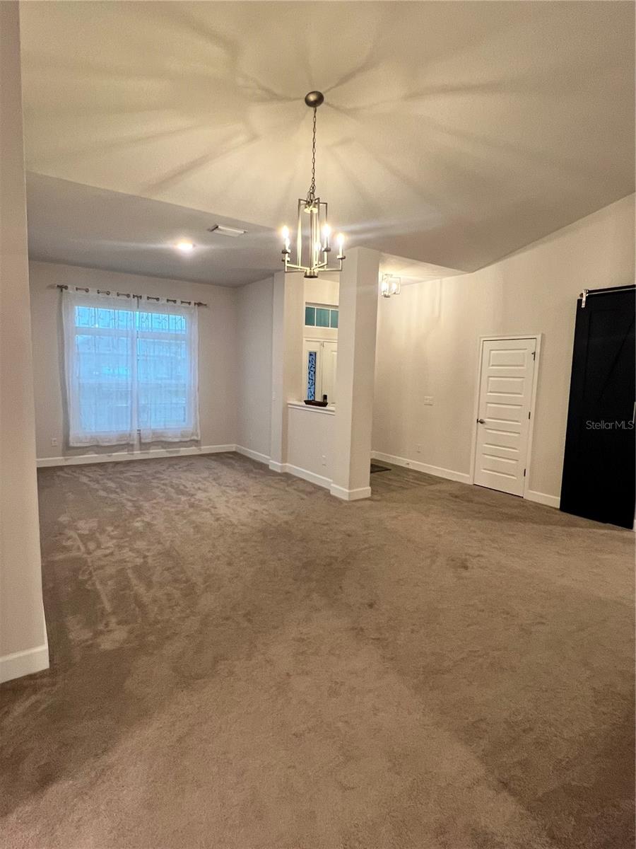 Image 4 of 32 For 8430 59th Terrace