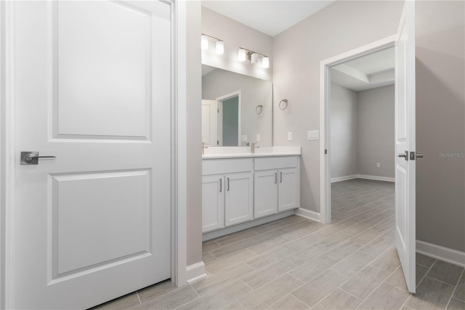 Image 18 of 26 For 214 25th Street
