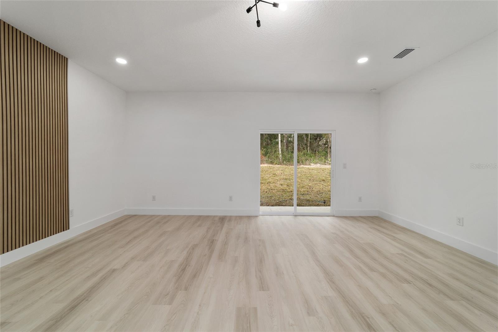 Image 13 of 28 For 6890 23rd Avenue