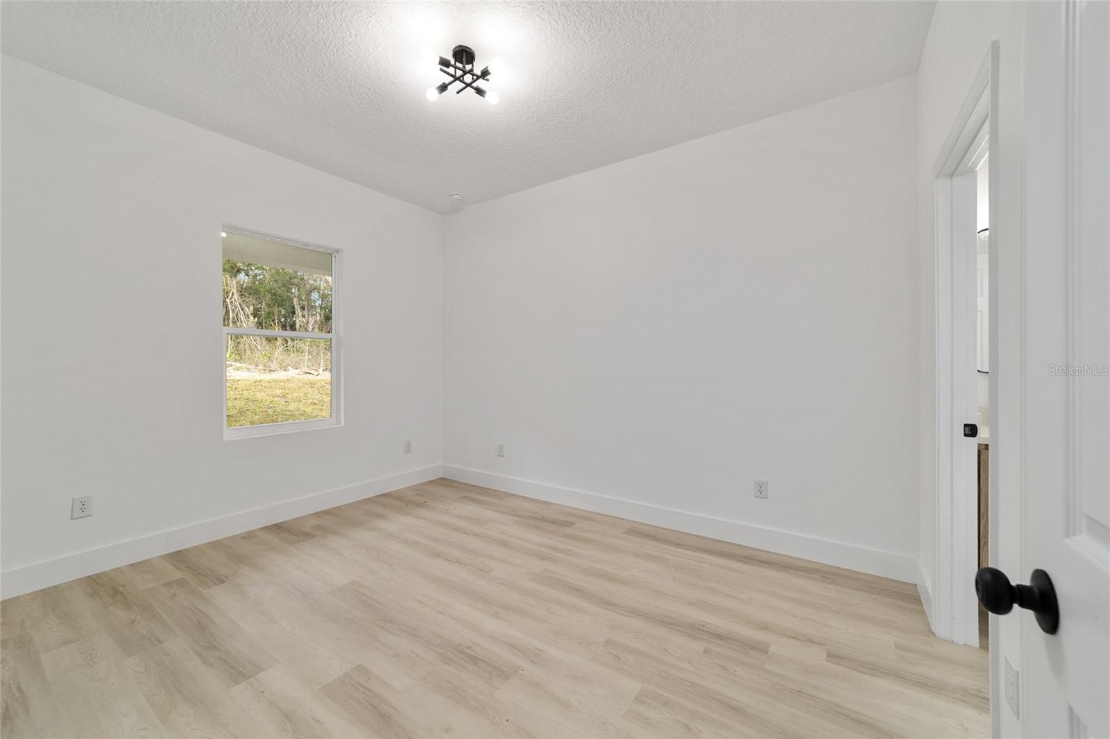 Image 19 of 28 For 6890 23rd Avenue
