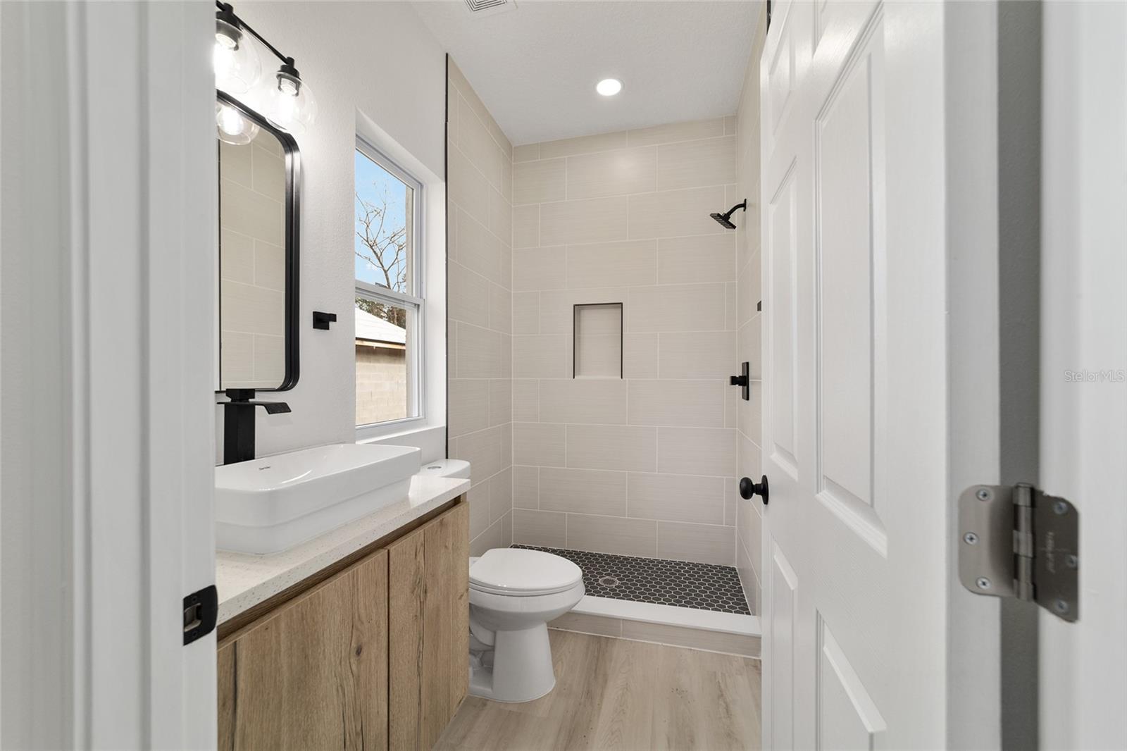 Image 20 of 28 For 6890 23rd Avenue