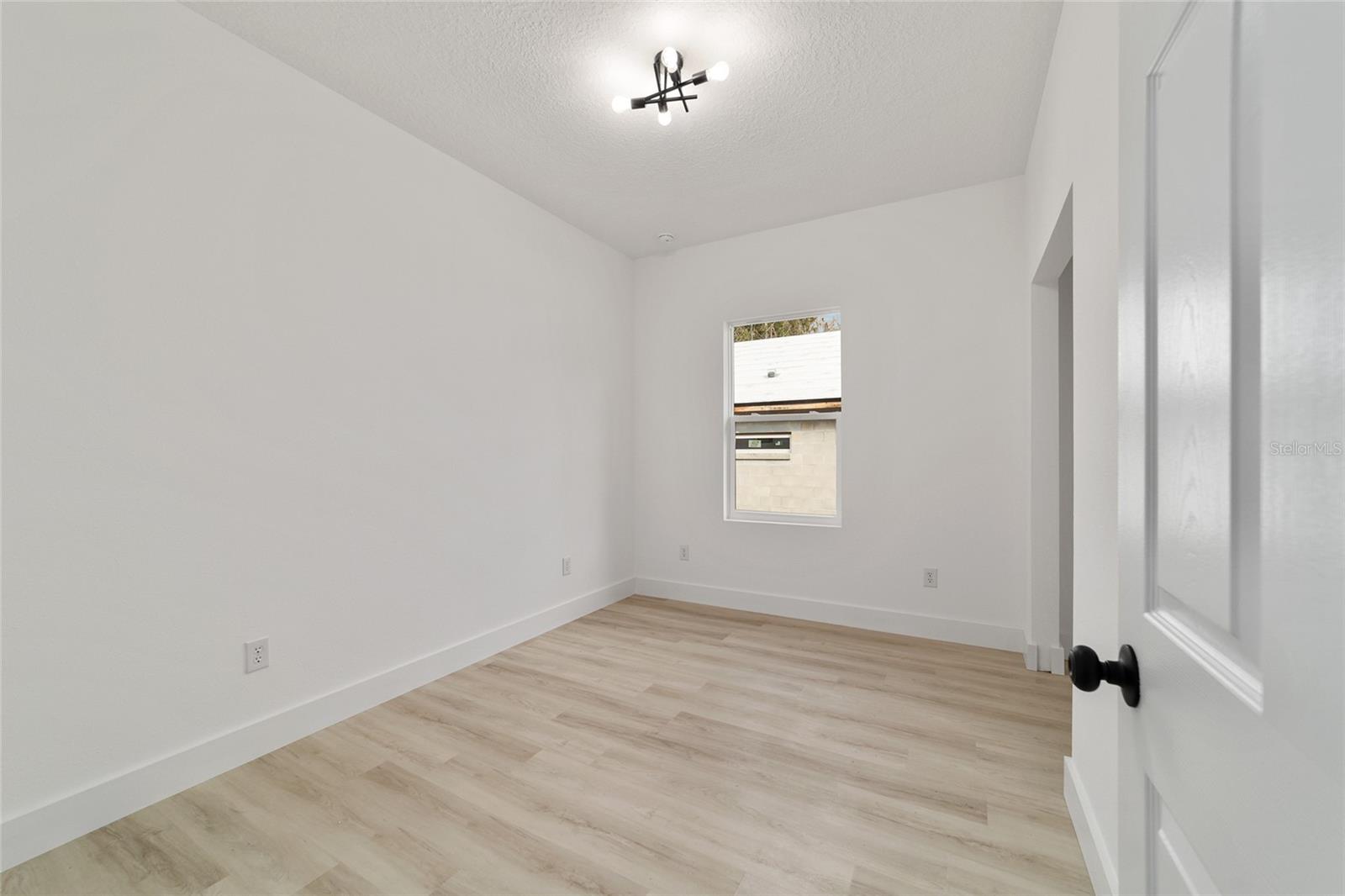 Image 22 of 28 For 6890 23rd Avenue