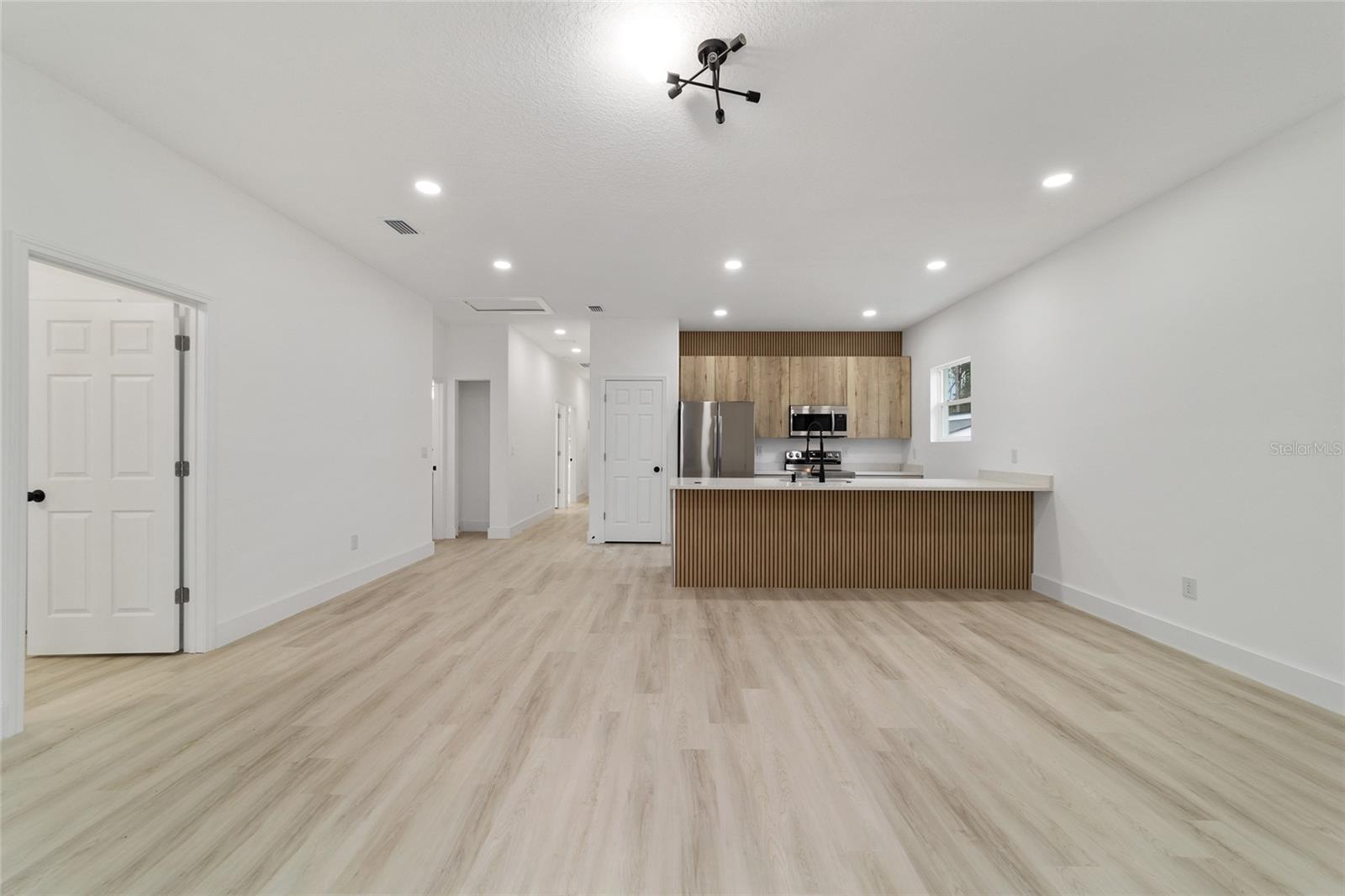 Image 8 of 28 For 6890 23rd Avenue