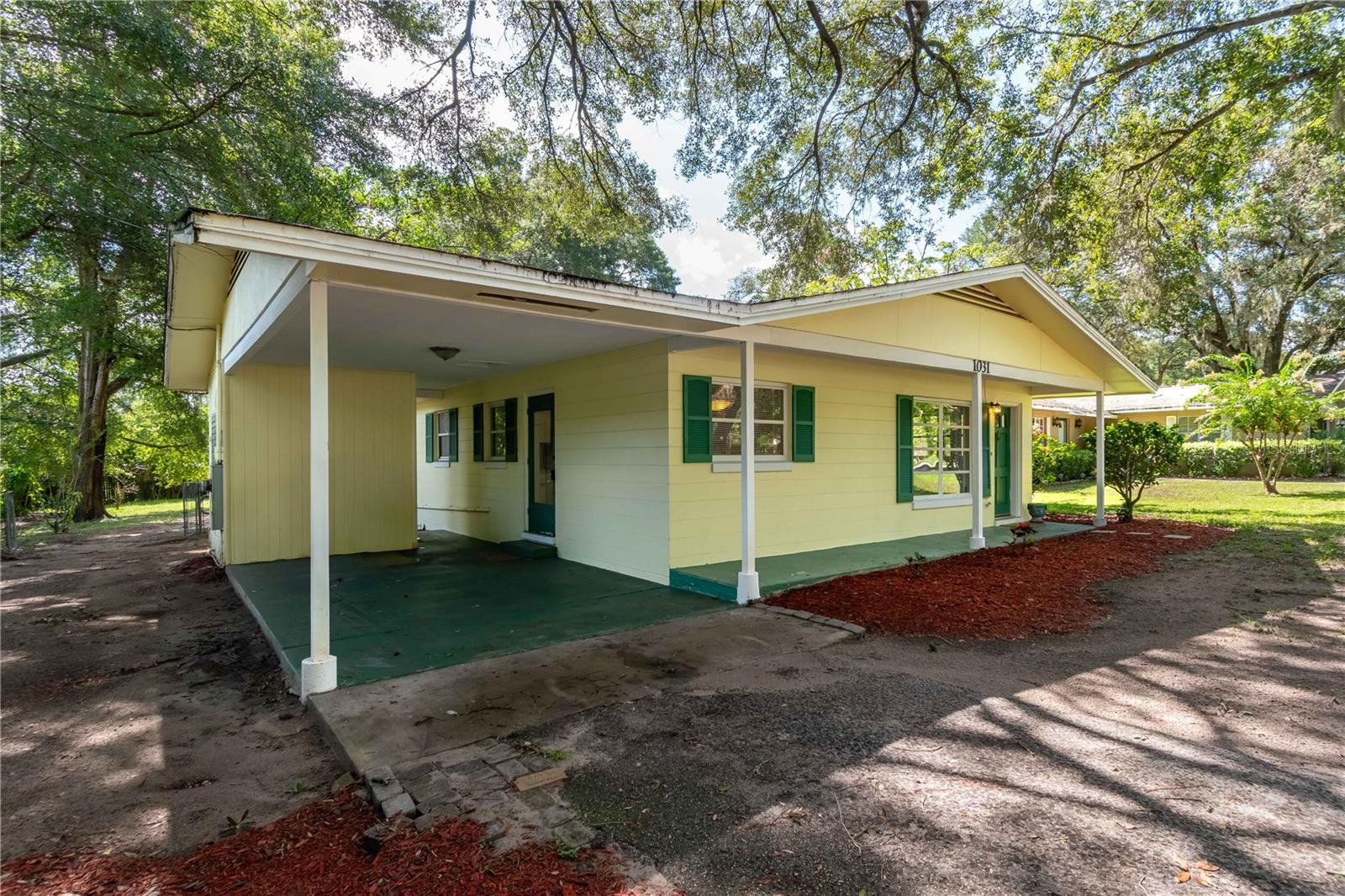 Image 5 of 27 For 1031 39th Court