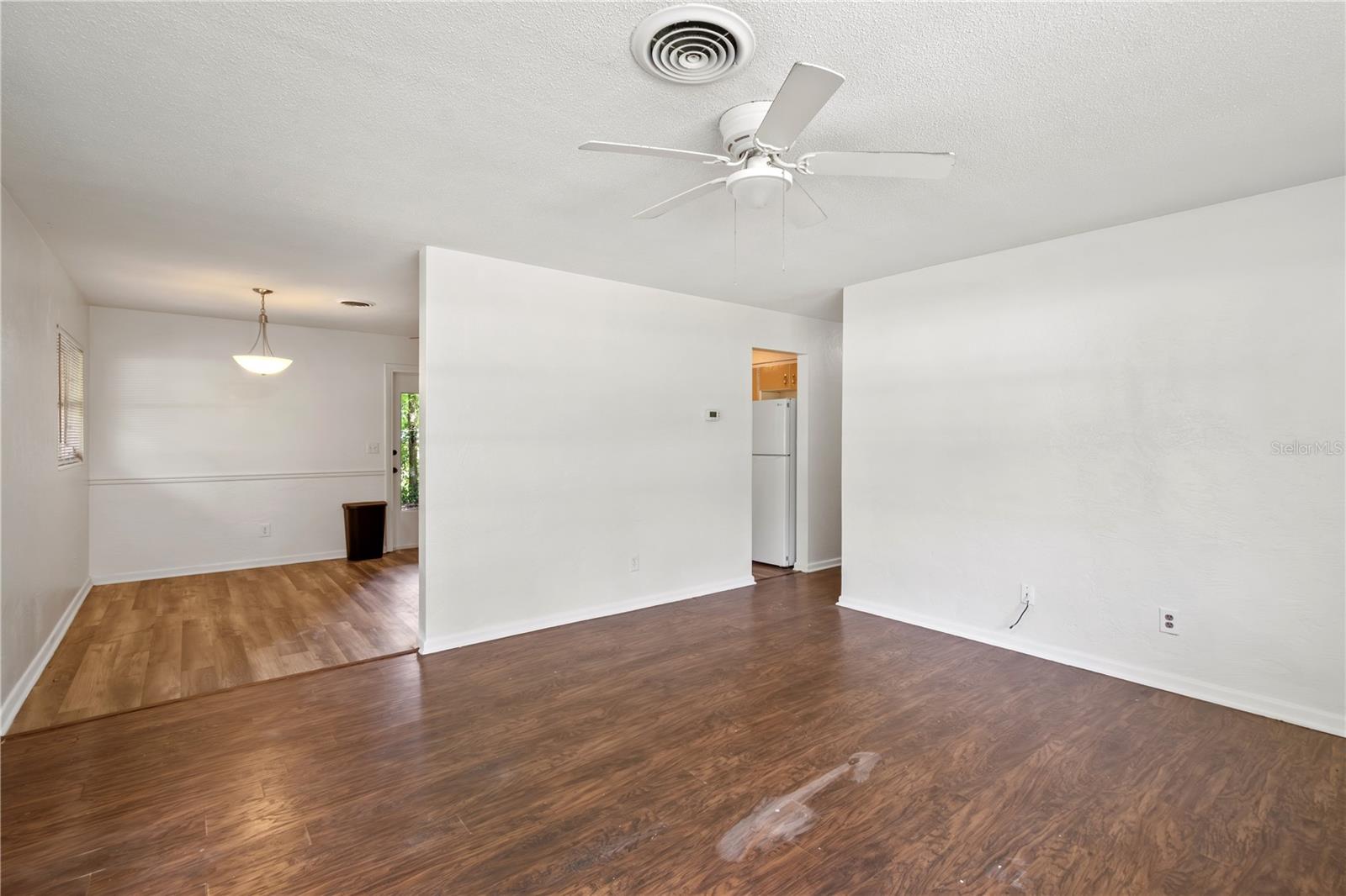Image 9 of 27 For 1031 39th Court