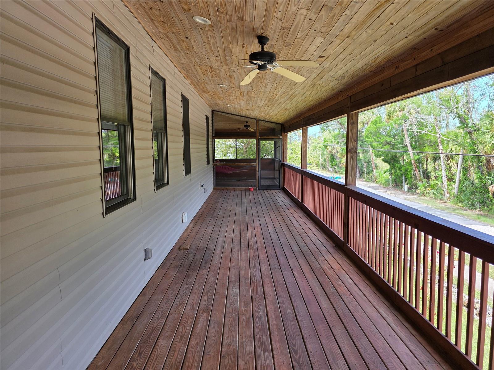 Listing photo id 9 for 1950 19th Street
