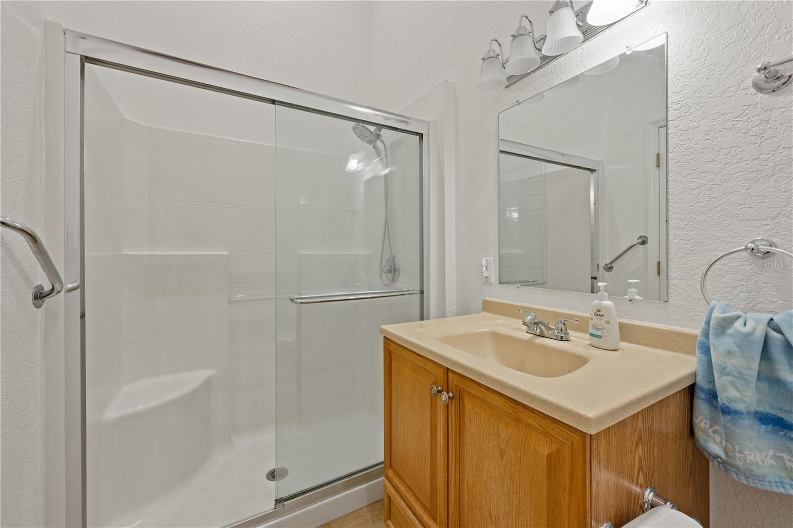Image 21 of 46 For 1950 19th Street