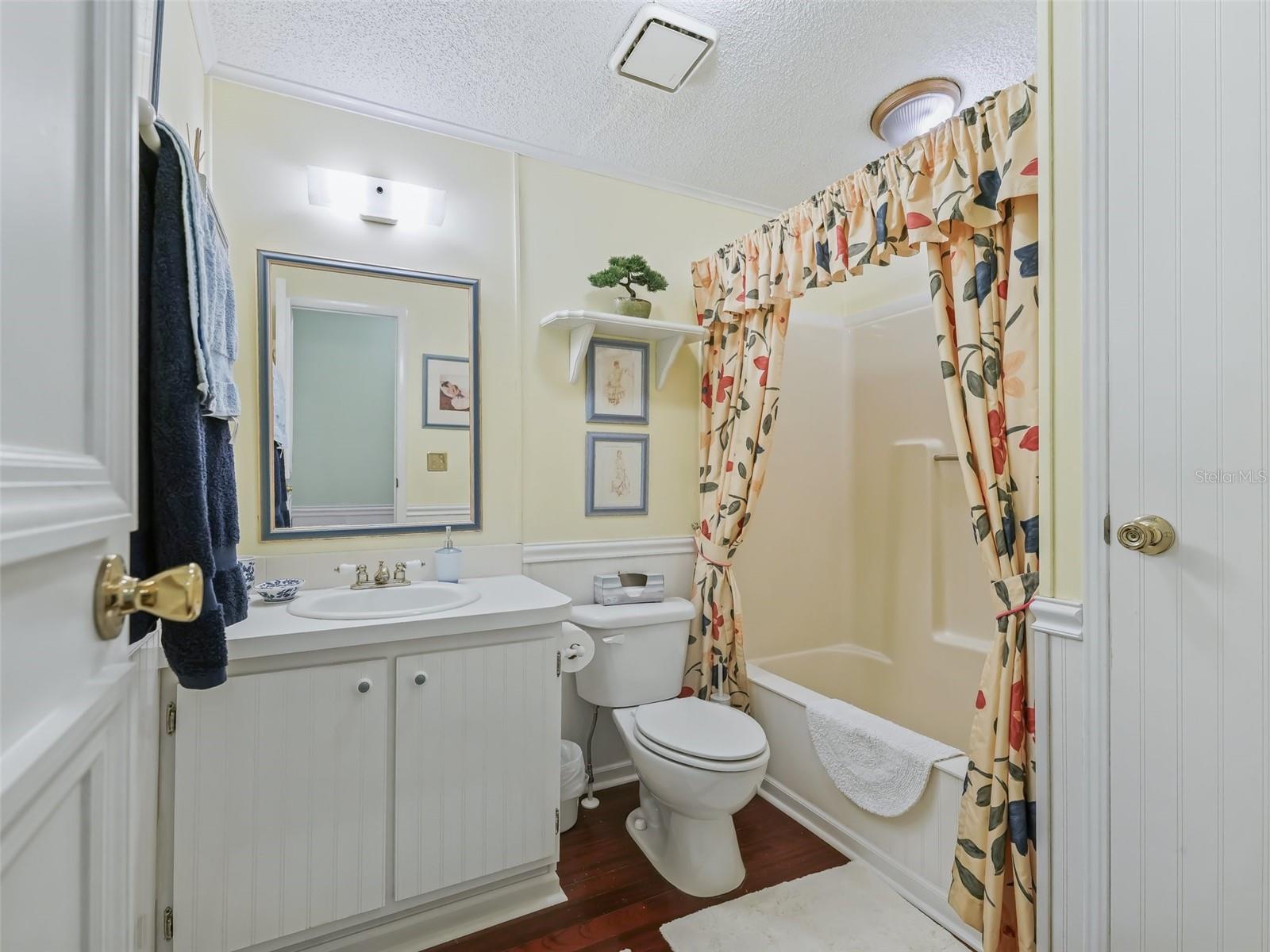 Image 16 of 25 For 1705 Schwartz Boulevard