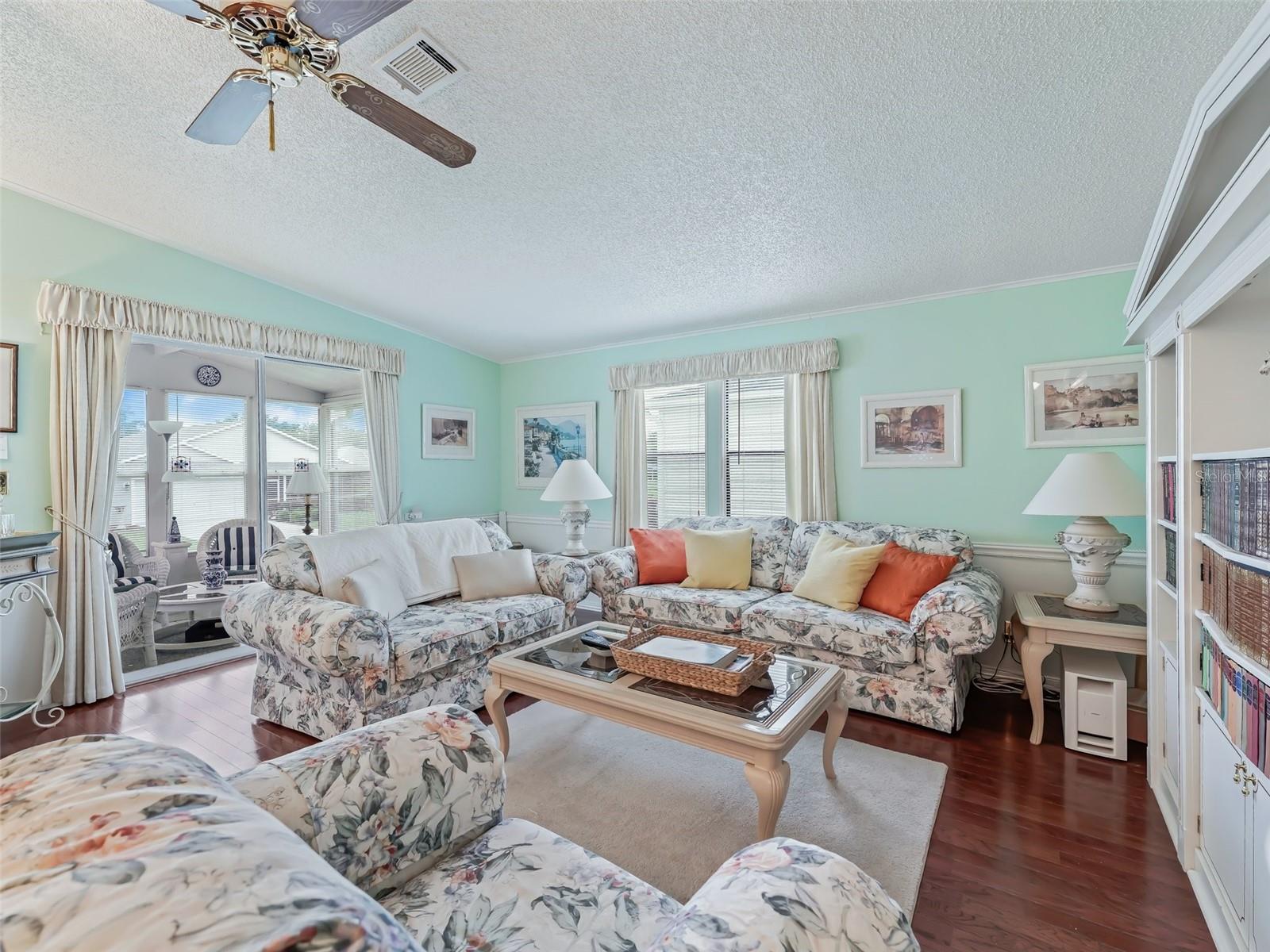 Image 8 of 25 For 1705 Schwartz Boulevard