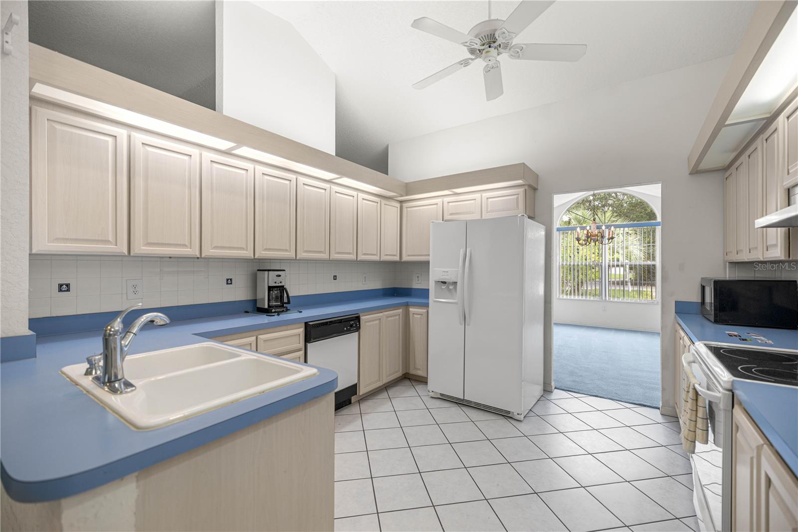 Image 6 of 28 For 10816 83rd Avenue