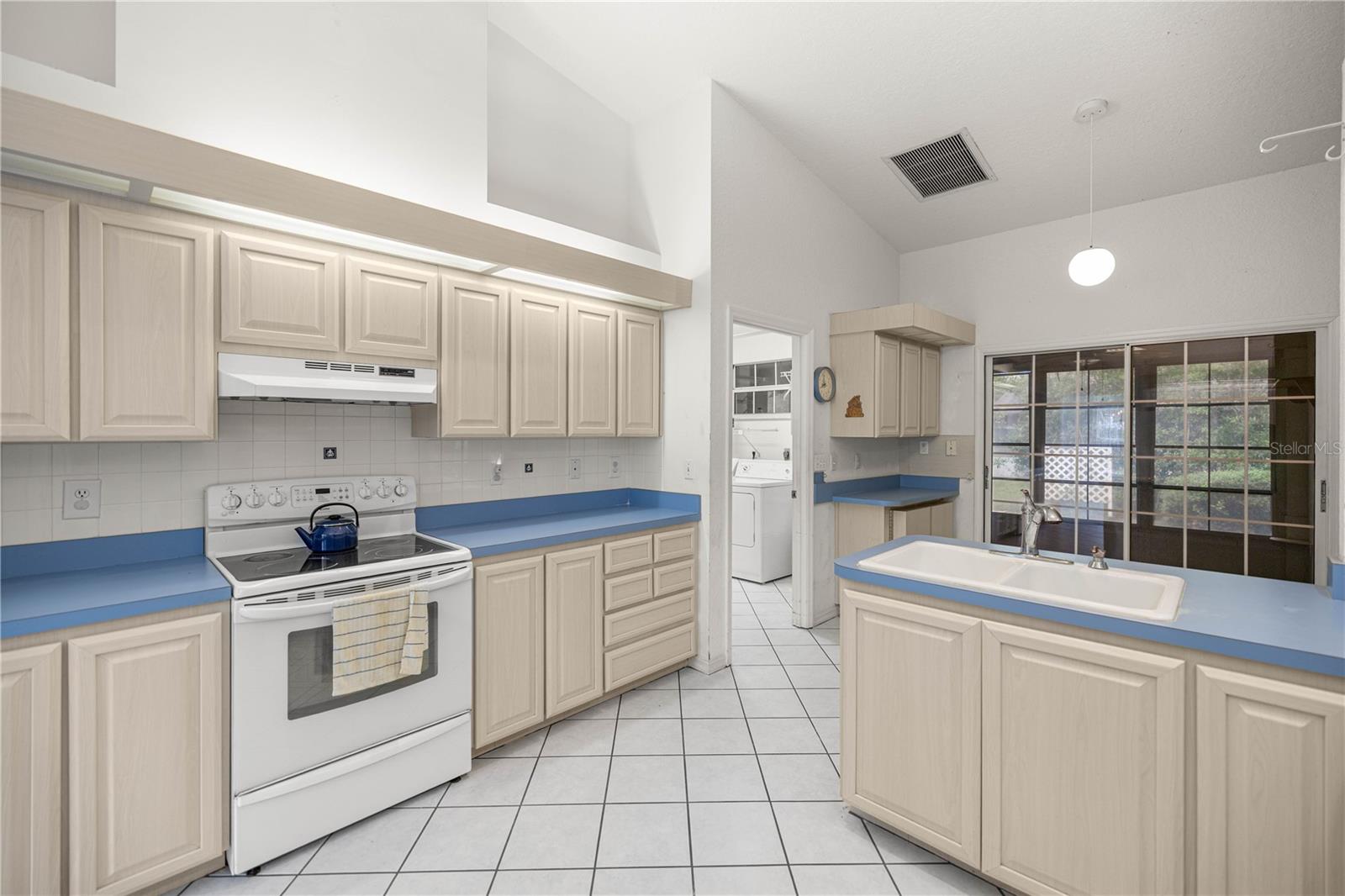 Image 7 of 28 For 10816 83rd Avenue