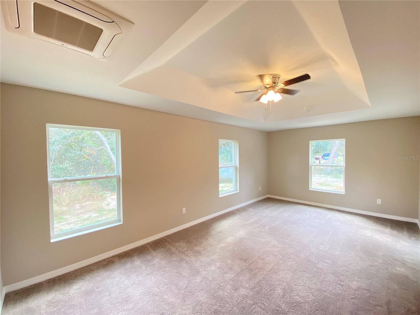 Listing photo id 9 for 14962 60th Terrace