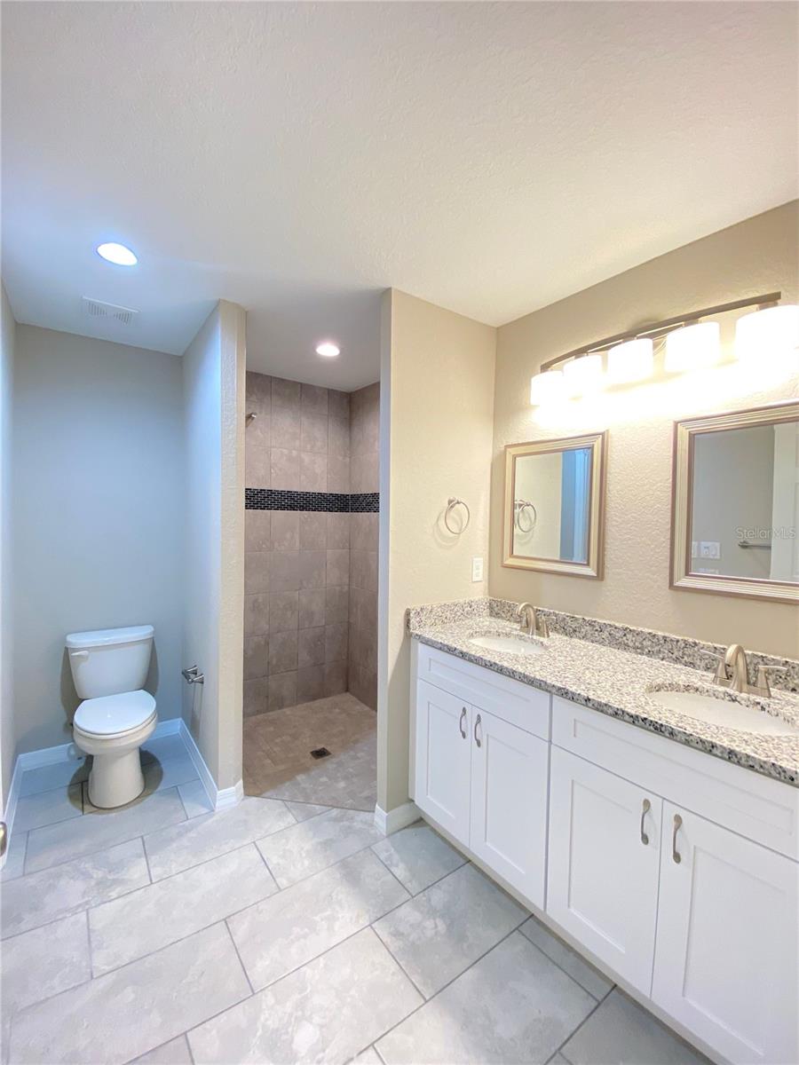 Listing photo id 10 for 14962 60th Terrace