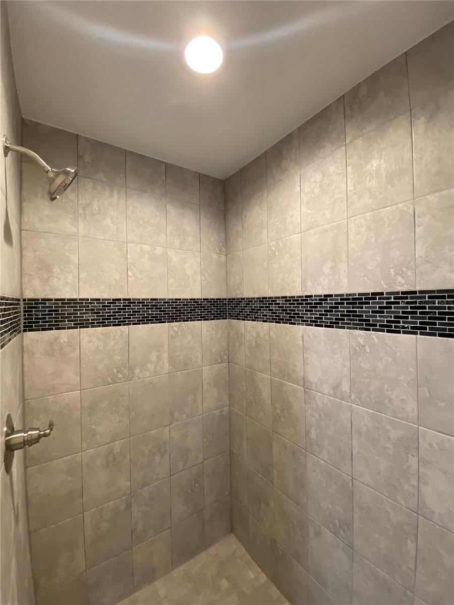 Listing photo id 12 for 14962 60th Terrace