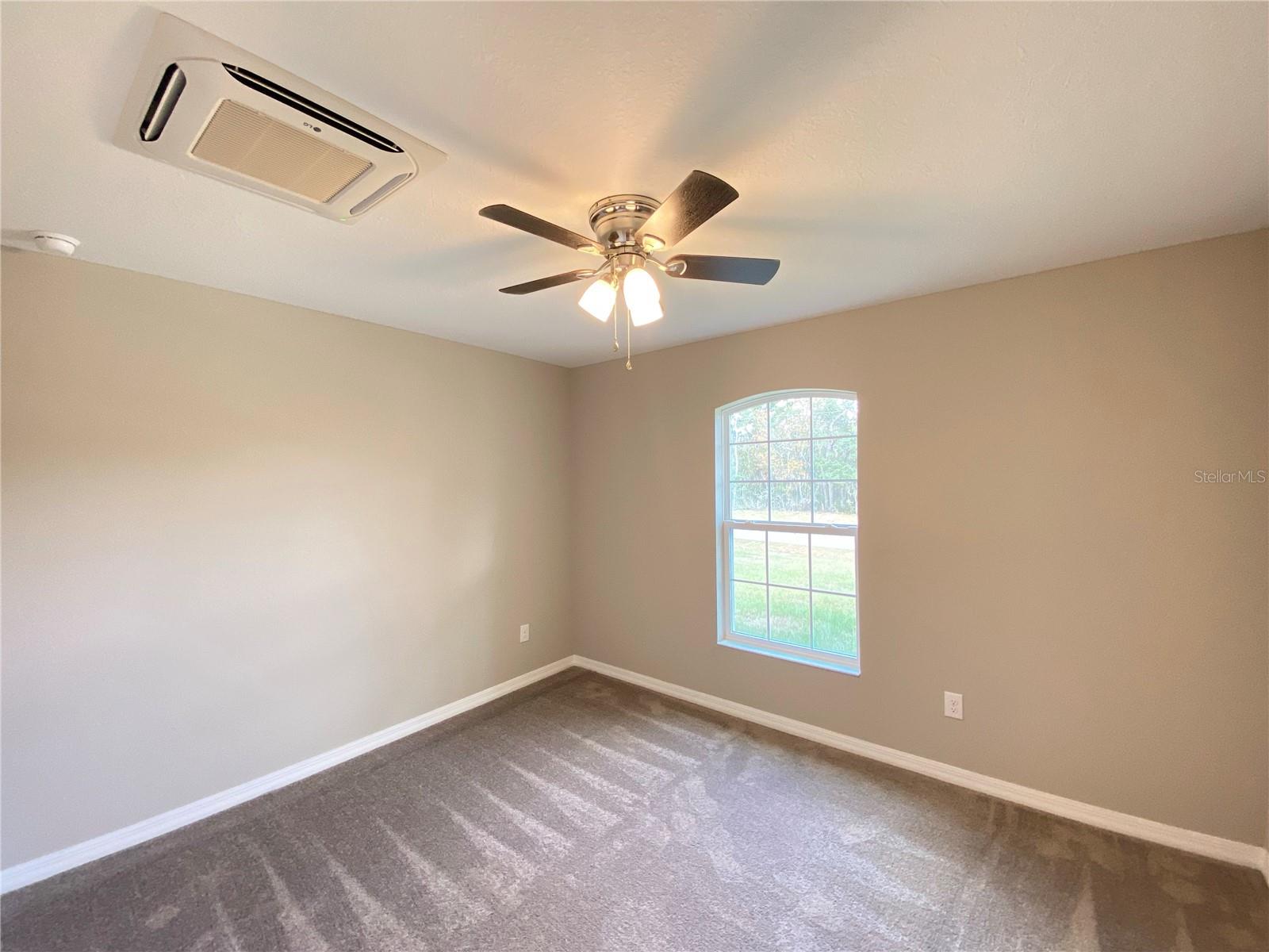 Listing photo id 19 for 14962 60th Terrace