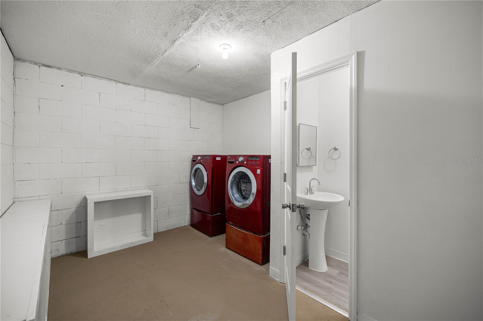 Image 22 of 28 For 14750 42nd Court