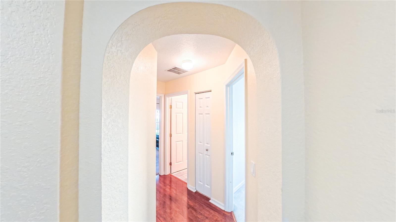 Image 10 of 67 For 8033 81st Loop