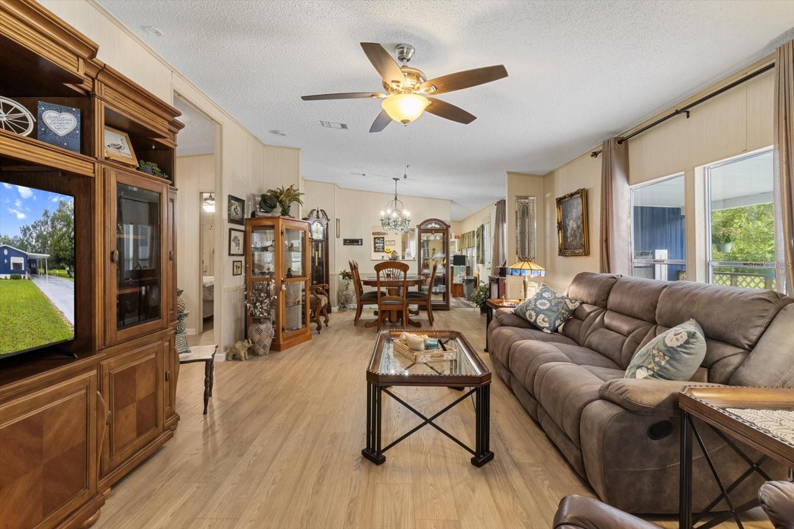 Image 11 of 49 For 2615 Monte Court