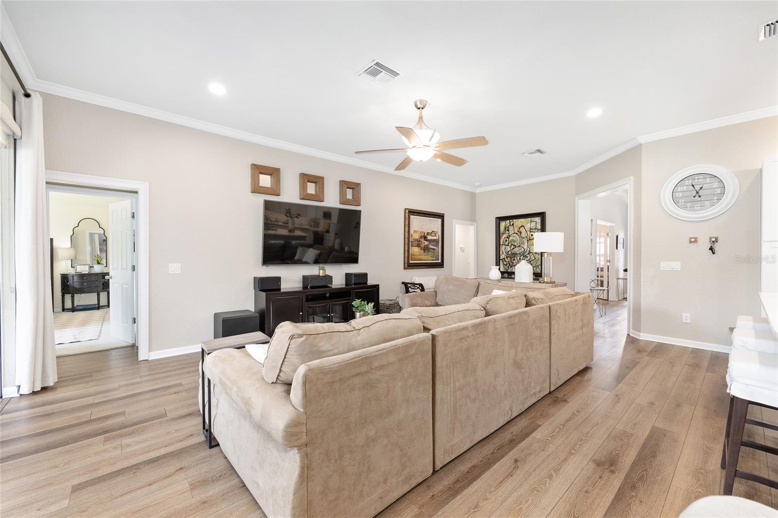 Image 22 of 68 For 5471 40th Street