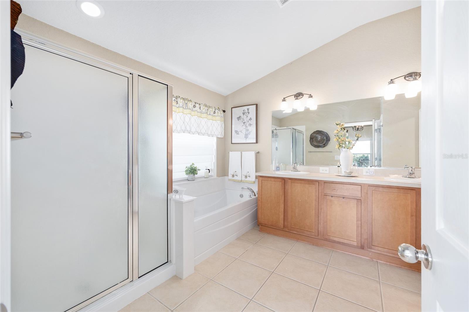 Image 32 of 68 For 5471 40th Street