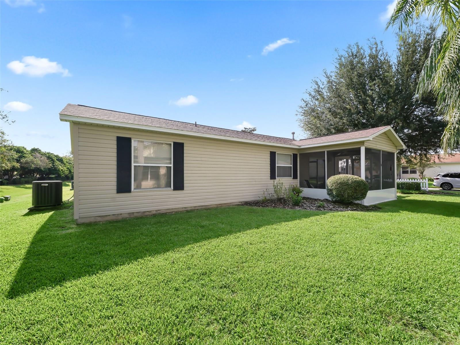 Listing photo id 22 for 2343 Dillon Lane