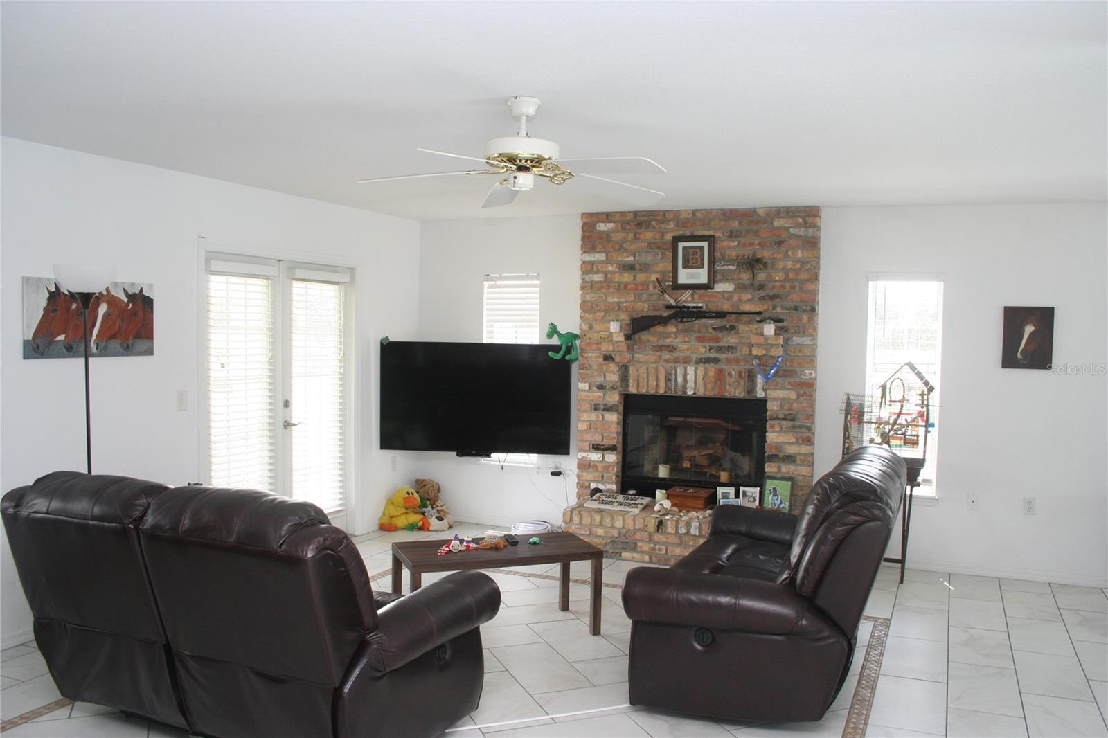 Image 87 of 99 For 19830 15th Place