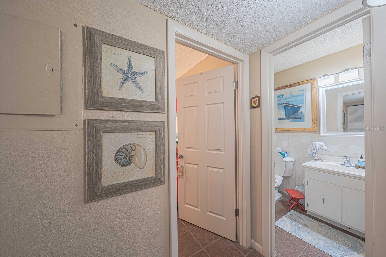 Image 12 of 34 For 2418 7th Street 6