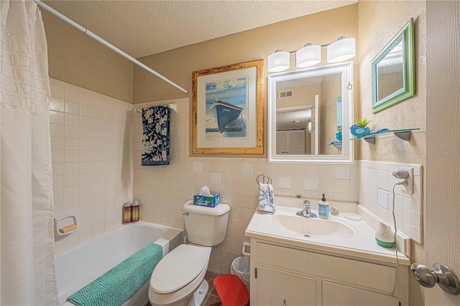 Image 15 of 34 For 2418 7th Street 6