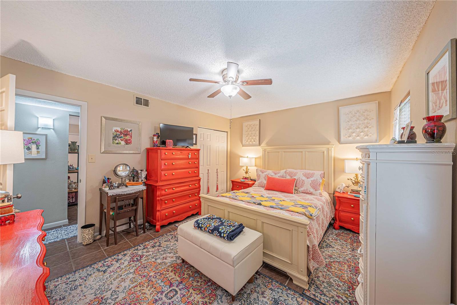 Image 17 of 34 For 2418 7th Street 6