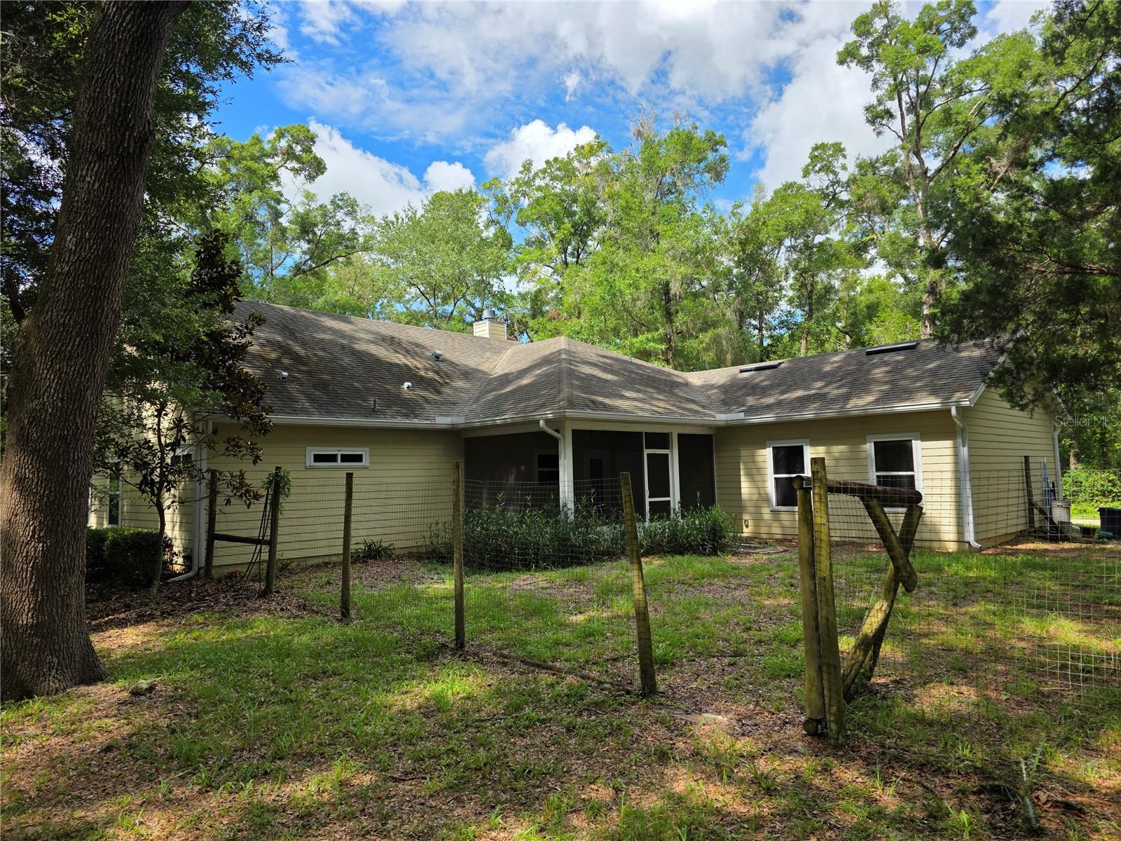 Image 3 of 18 For 15651 64th Place