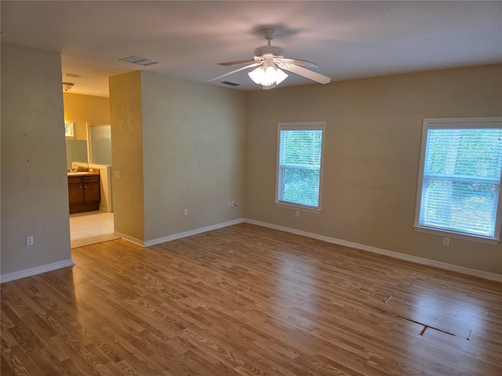 Image 7 of 18 For 15651 64th Place