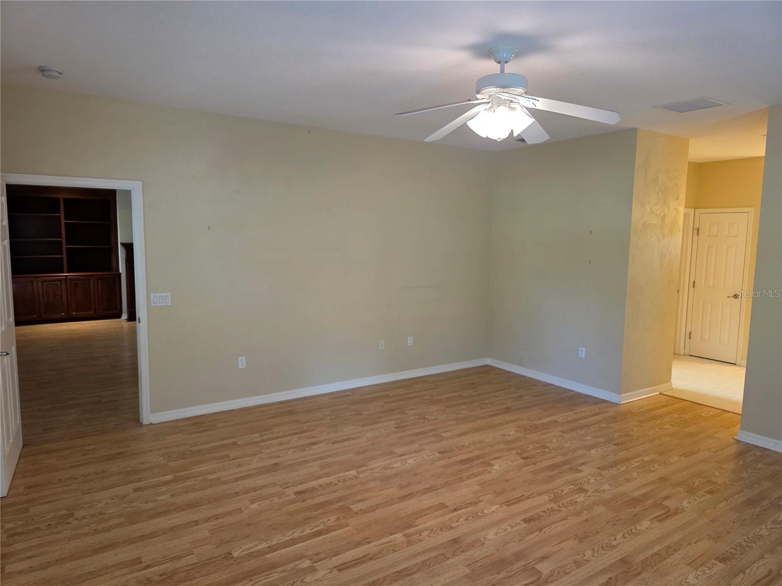 Image 8 of 18 For 15651 64th Place