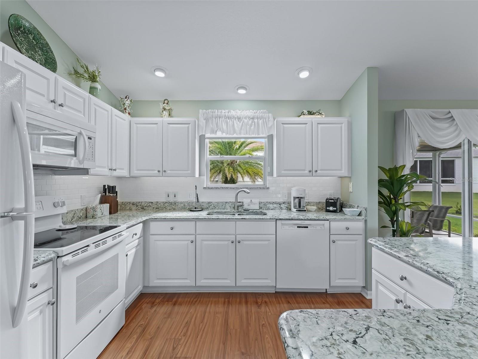 Image 11 of 25 For 2613 Dunbar Avenue