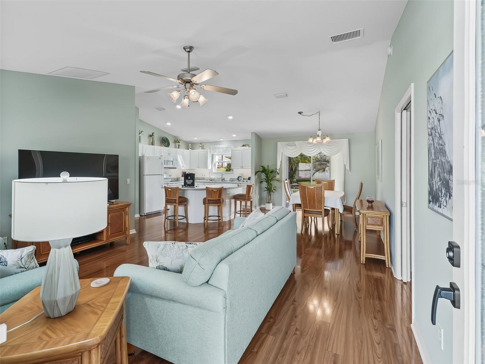 Image 4 of 25 For 2613 Dunbar Avenue