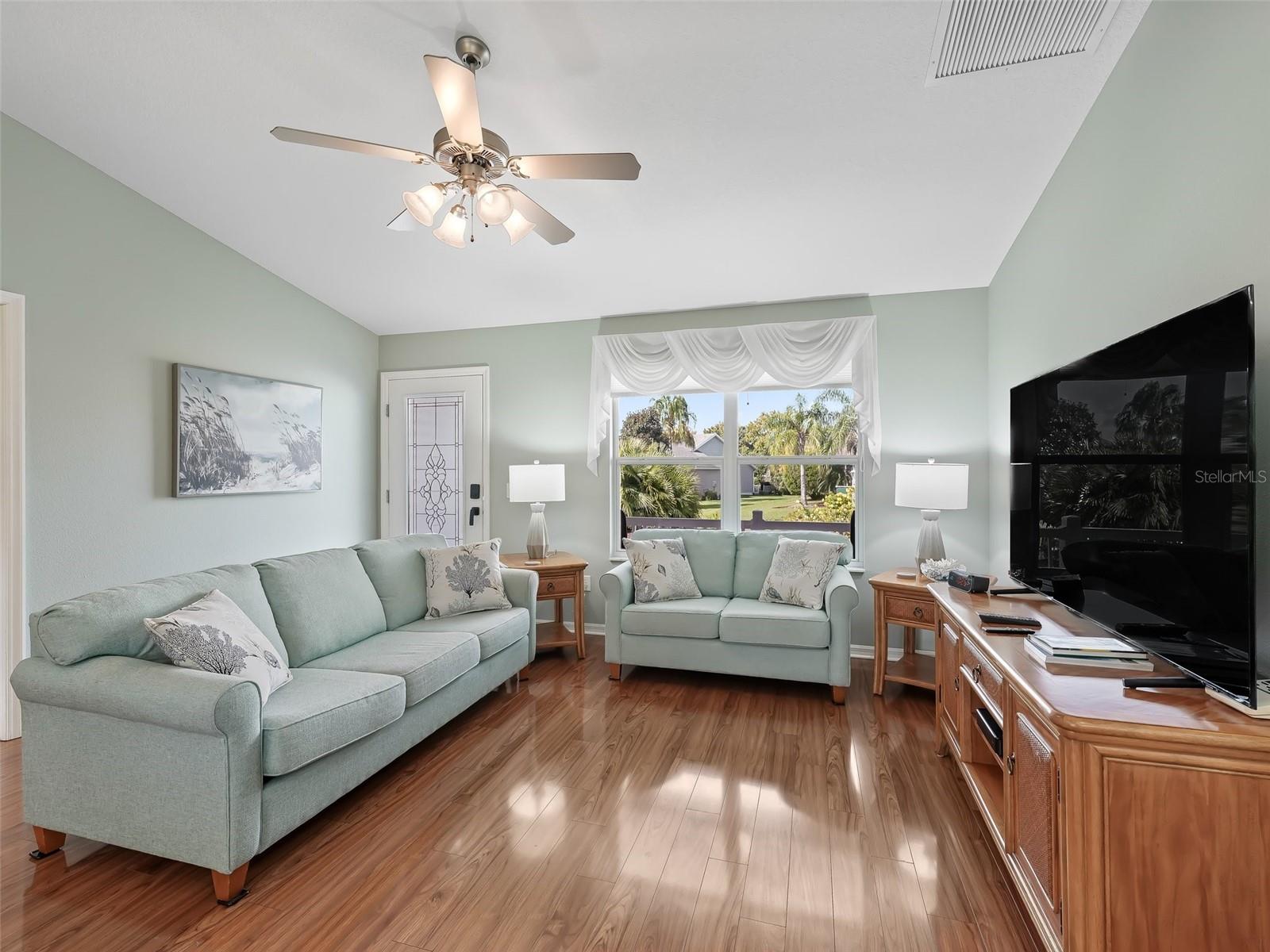 Image 5 of 25 For 2613 Dunbar Avenue