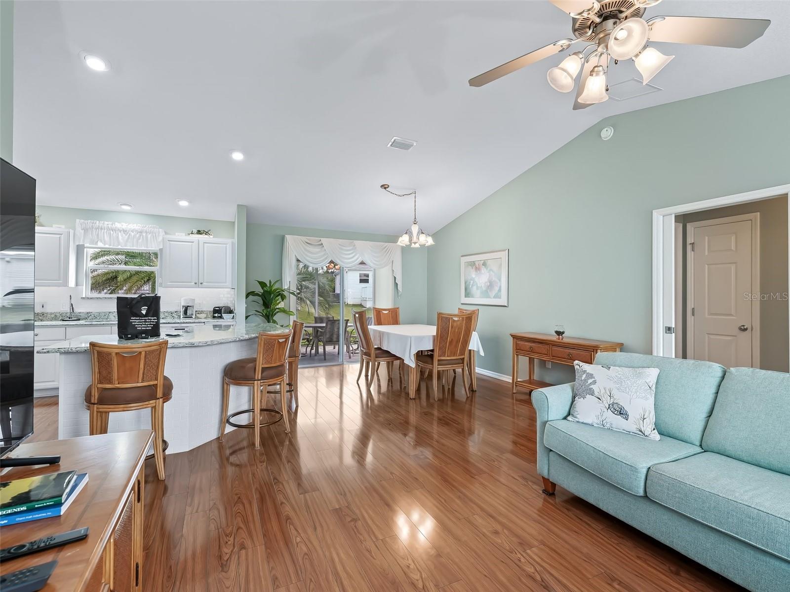 Image 6 of 25 For 2613 Dunbar Avenue