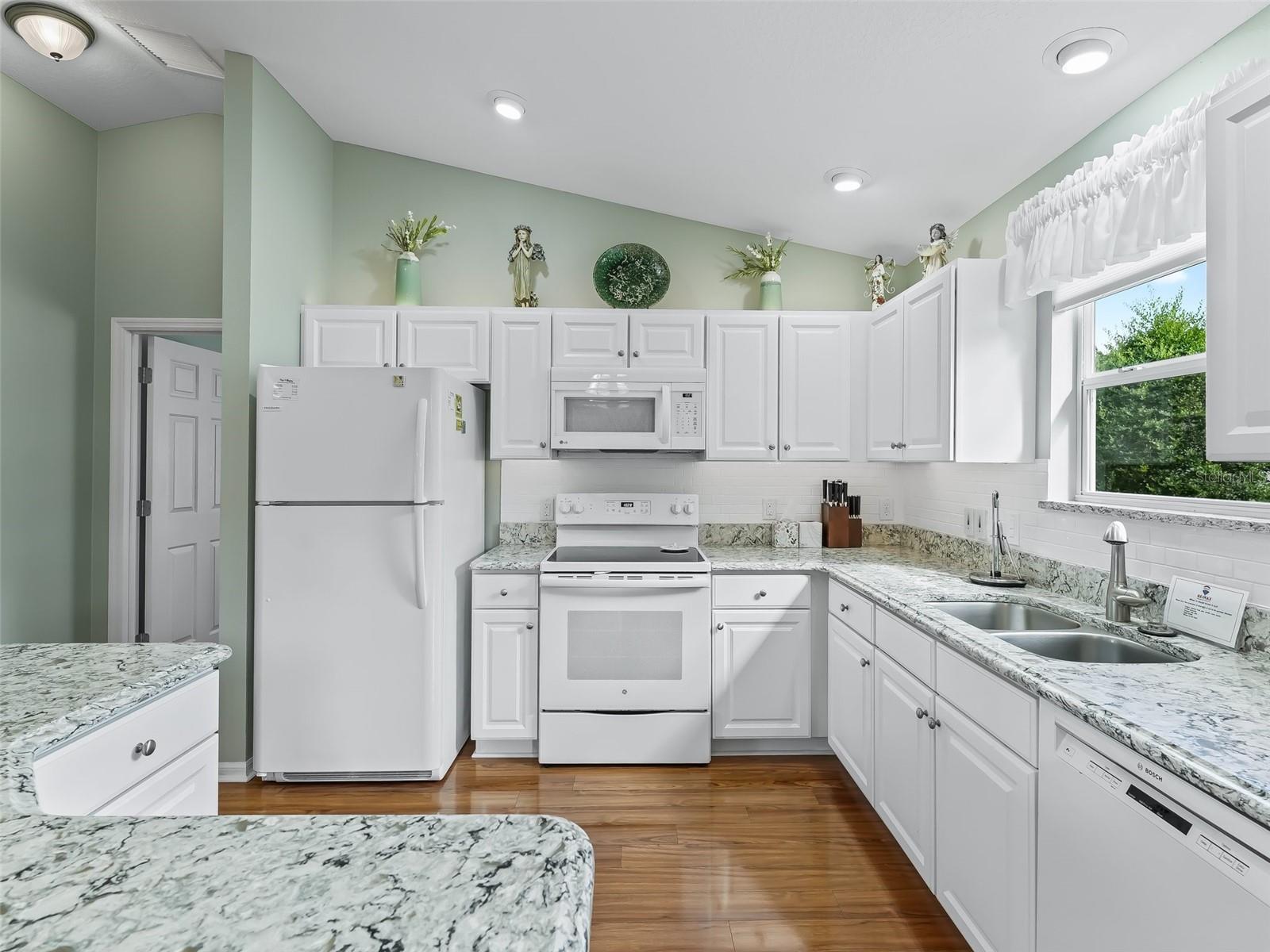 Image 9 of 25 For 2613 Dunbar Avenue