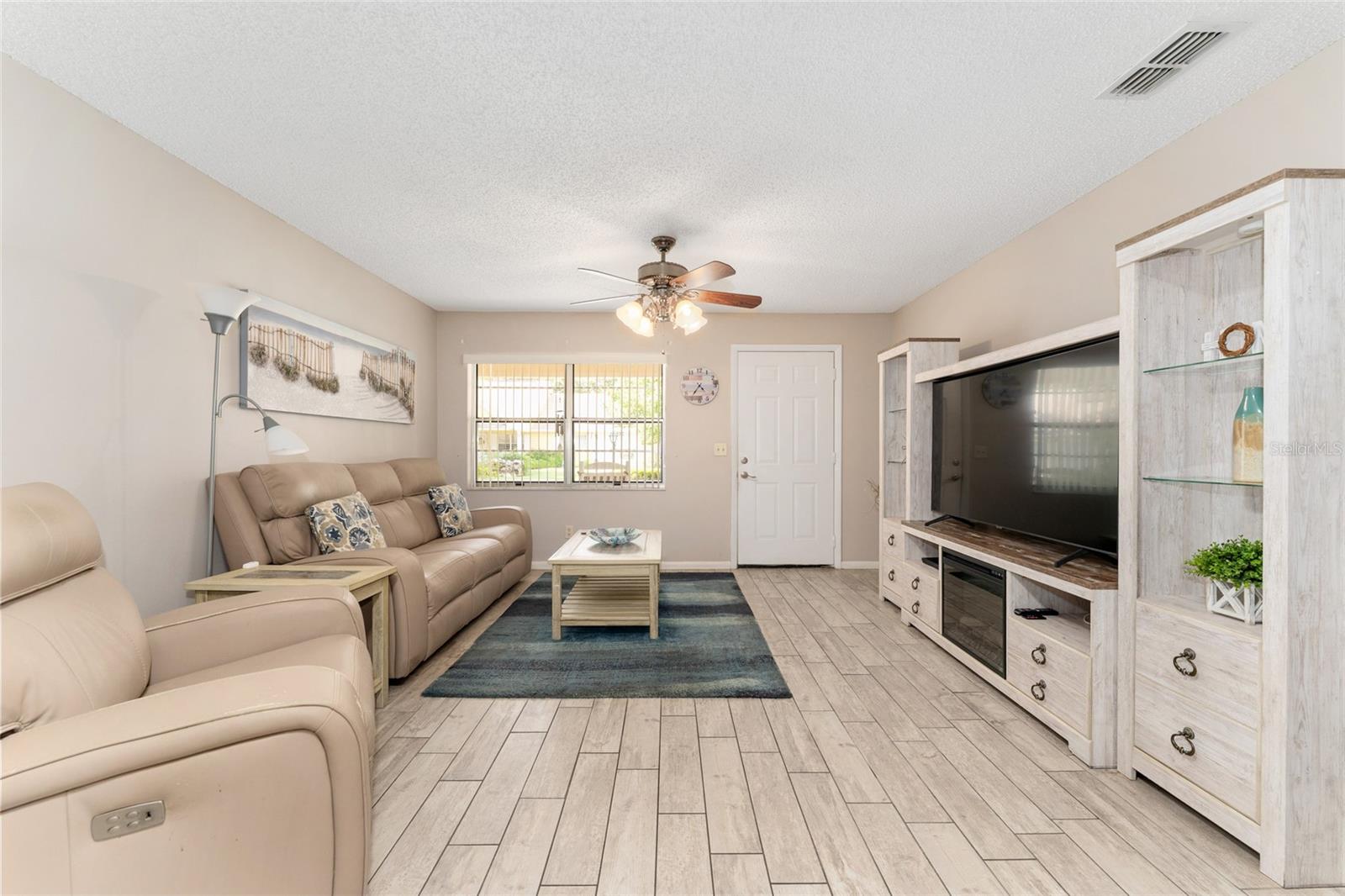 Image 19 of 51 For 8580 92nd Place B