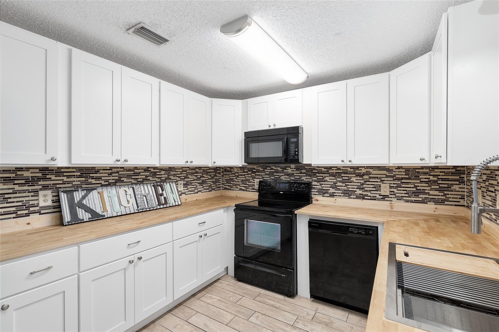 Image 30 of 51 For 8580 92nd Place B